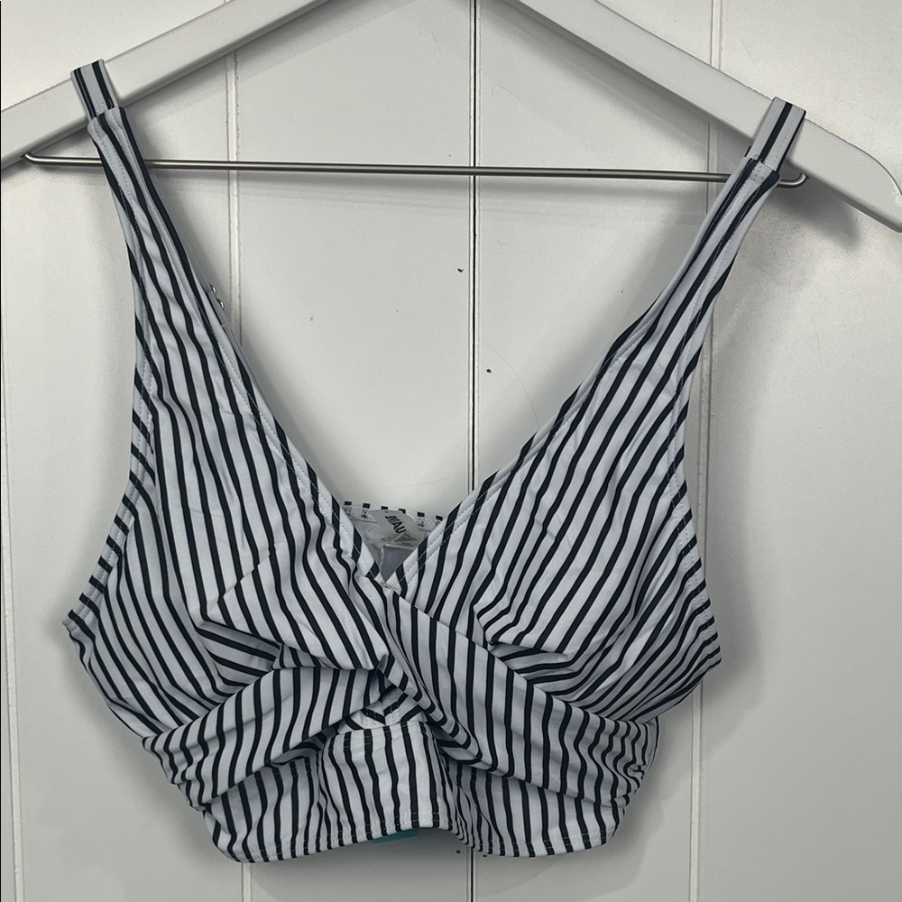 Aqua Eve Womens 2-Piece Swim Suit S Black White Stripe Trim Skirt Solid Bottoms